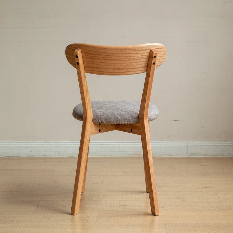 Chaise de salle à manger en bois de chêne massif avec assise rembourrée et dossier incurvé