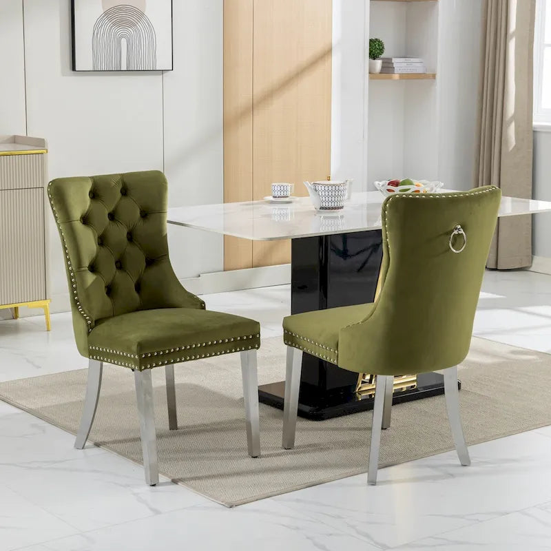 Chaise de salle à manger en velours avec garniture cloutée et pieds en acier inoxydable chromé