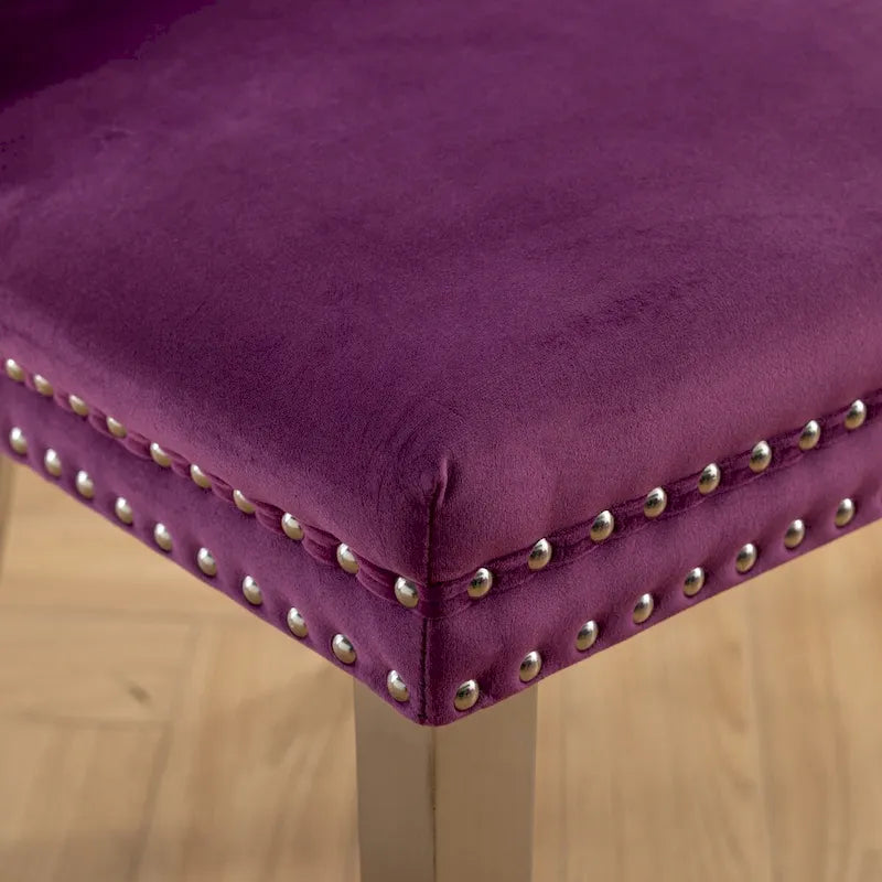 Chaise de salle à manger en velours avec garniture cloutée et pieds en acier inoxydable chromé