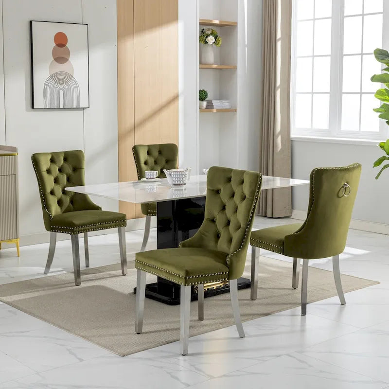 Chaise de salle à manger en velours avec garniture cloutée et pieds en acier inoxydable chromé