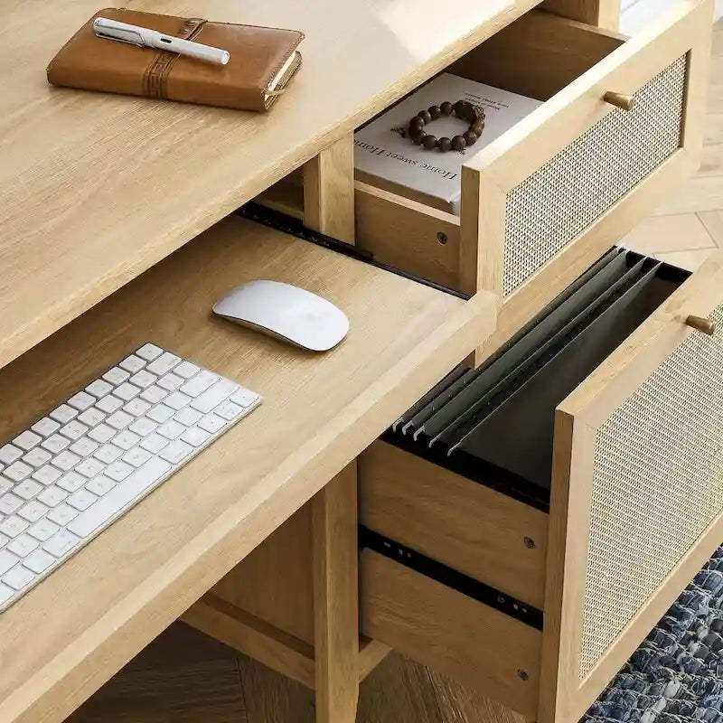 Bureau d'ordinateur de 63 pouces avec rangement en rotin et tiroir à clavier